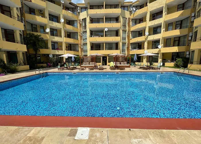 Complex Sands Apartment