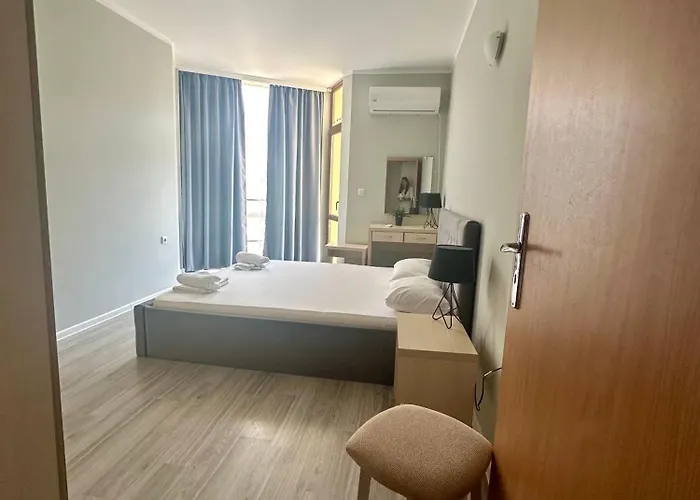 Apartment Complex Sands