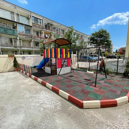 Complex Sands Apartment